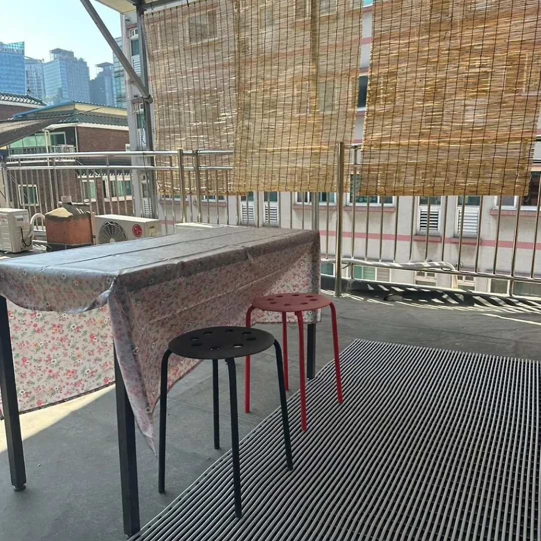Seoul Station R Guesthouse 2*,