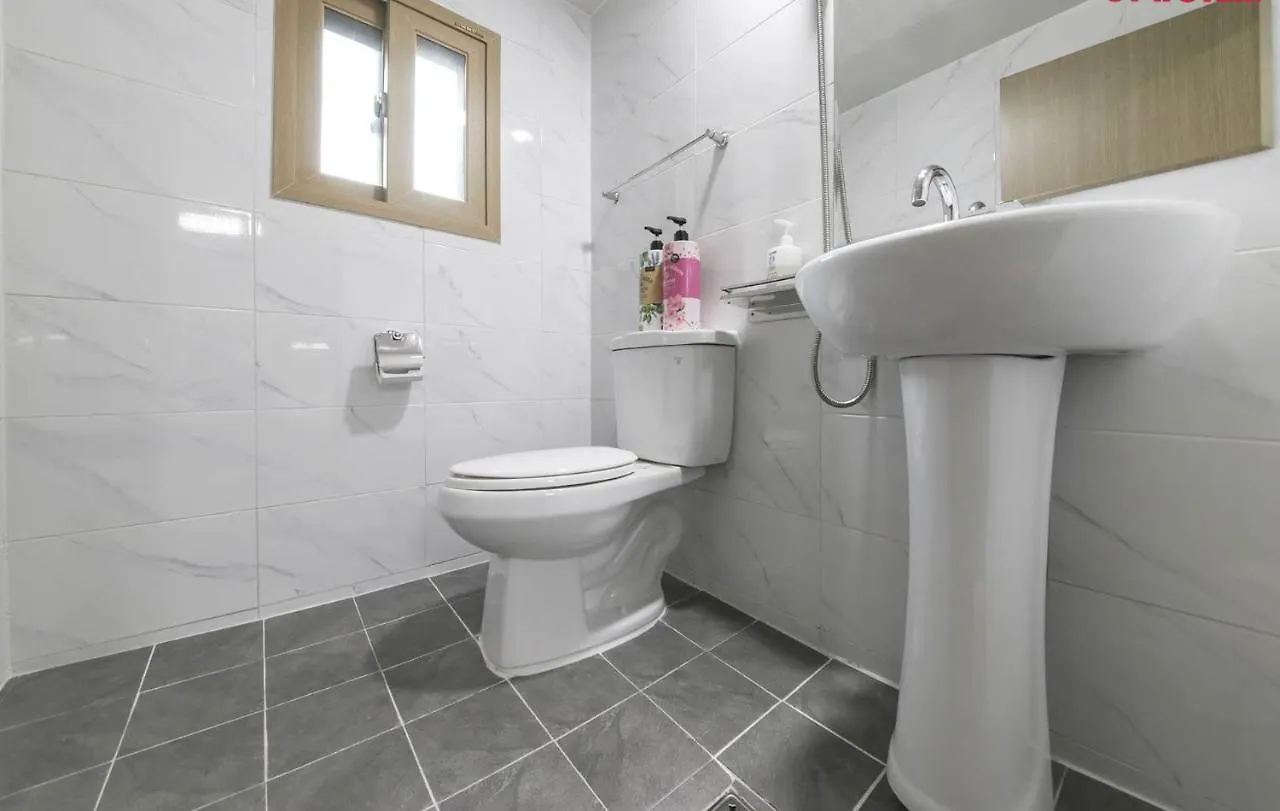 Affittacamere Seoul Station R Guesthouse